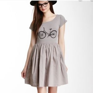 French connection grey bicycle skater dress sz 2